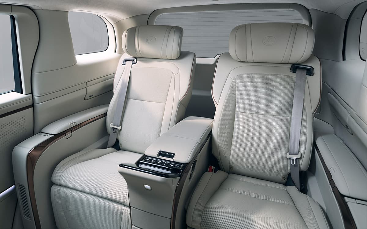 HÀNG GHẾ SAU ĐƯỢC NÂNG CẤP