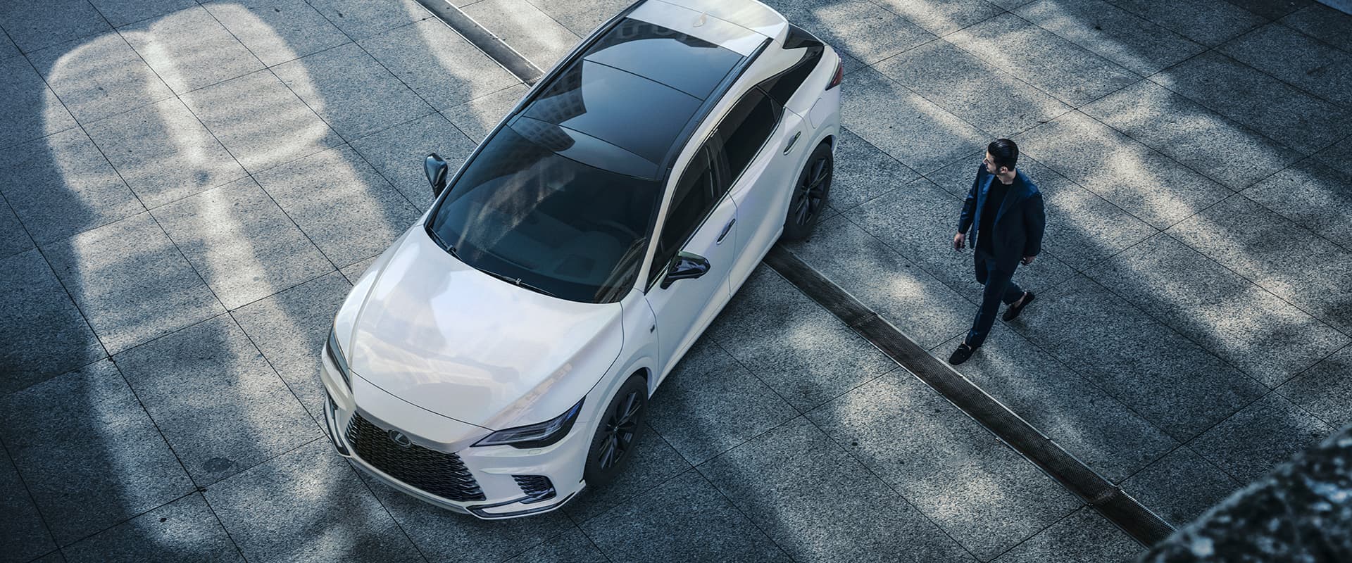 Lexus RX 350 Và Volkswagen Touareg: SUV 5 Chỗ Tầm Giá 2.5-3.5 Tỷ Đồng | So Sánh Chi Tiết Để Chọn Đúng Xe Ưng Ý 11 gallery design 03 d